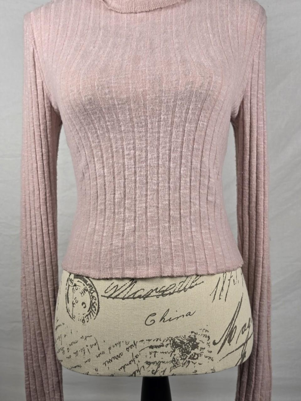 Out From Under By Urban Outfitters Ribbed Long-Sleeve Crop Top Dusty Pink XS